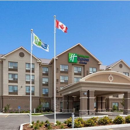 Holiday Inn Express & Suites New Liskeard Exteriör bild