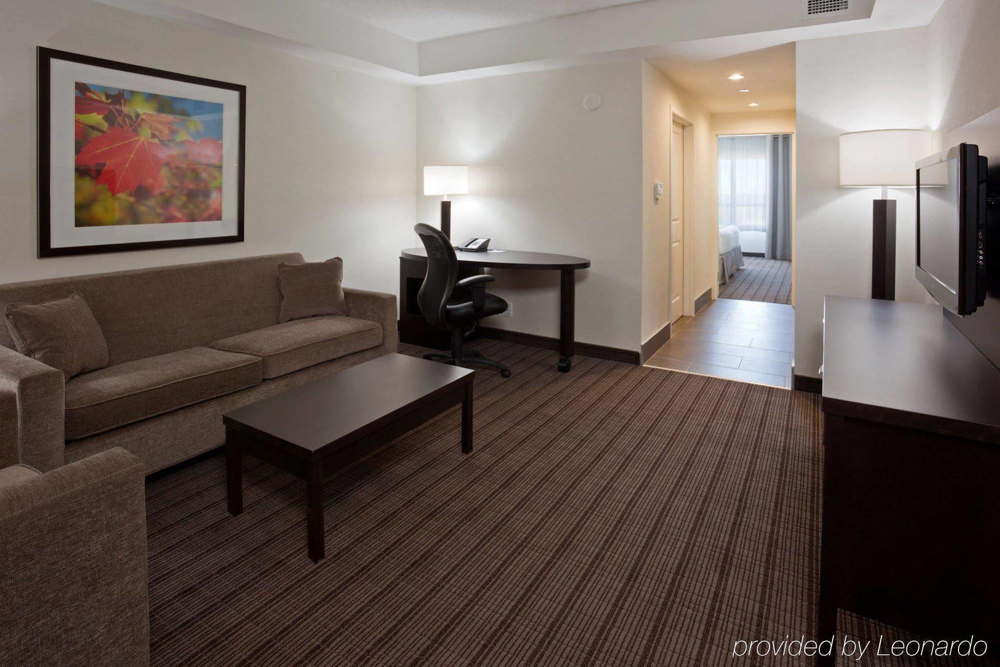 Holiday Inn Express & Suites New Liskeard Rum bild