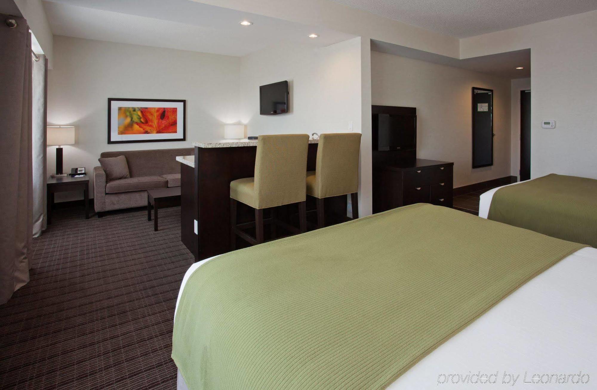 Holiday Inn Express & Suites New Liskeard Rum bild