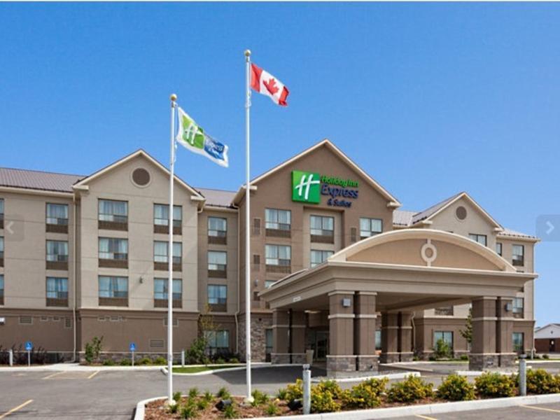 Holiday Inn Express & Suites New Liskeard Exteriör bild